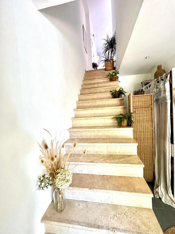 Appartement Loft Atypique Au Milieu Des Champs à Tourrettes Extérieur photo